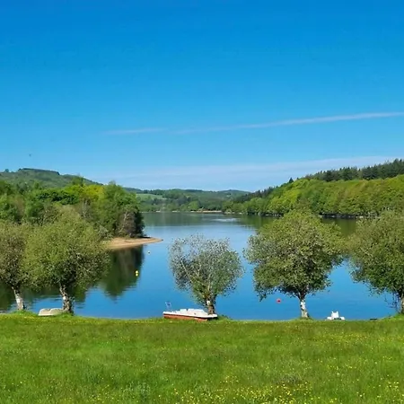 Maison d'hôtes Les Tables Aux Vaches La Salvetat-sur-Agout