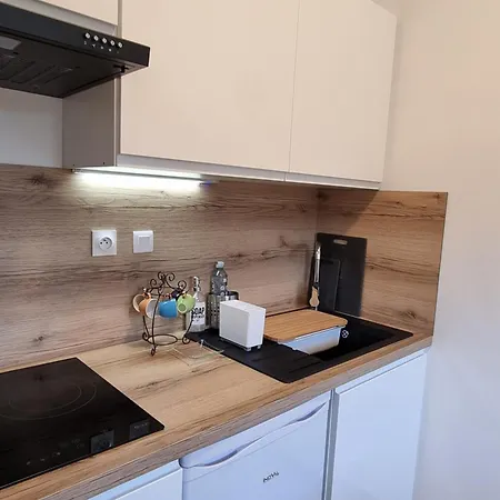 Pensjonat D'hotes Avec Cuisine Au De La Raviege - Les Tables Aux Vaches