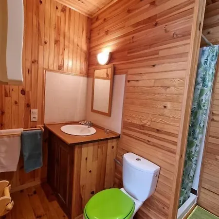 Pensjonat D'hotes Avec Cuisine Au De La Raviege - Les Tables Aux Vaches 3*