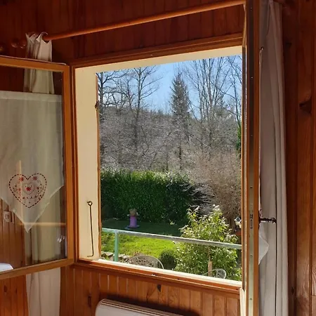 Pensjonat D'hotes Avec Cuisine Au De La Raviege - Les Tables Aux Vaches