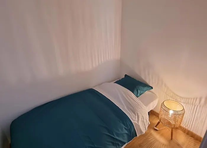 Pensión Appartement indépendant avec services de maison d'hôtes, linge et ménage inclus - Accès parc et plage privés - Table d'hôtes some days only 3*