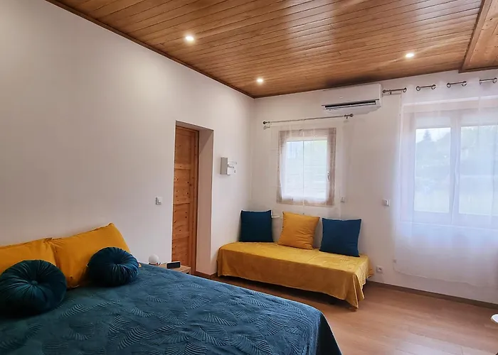 Appartement indépendant avec services de maison d'hôtes, linge et ménage inclus - Accès parc et plage privés - Table d'hôtes some days only